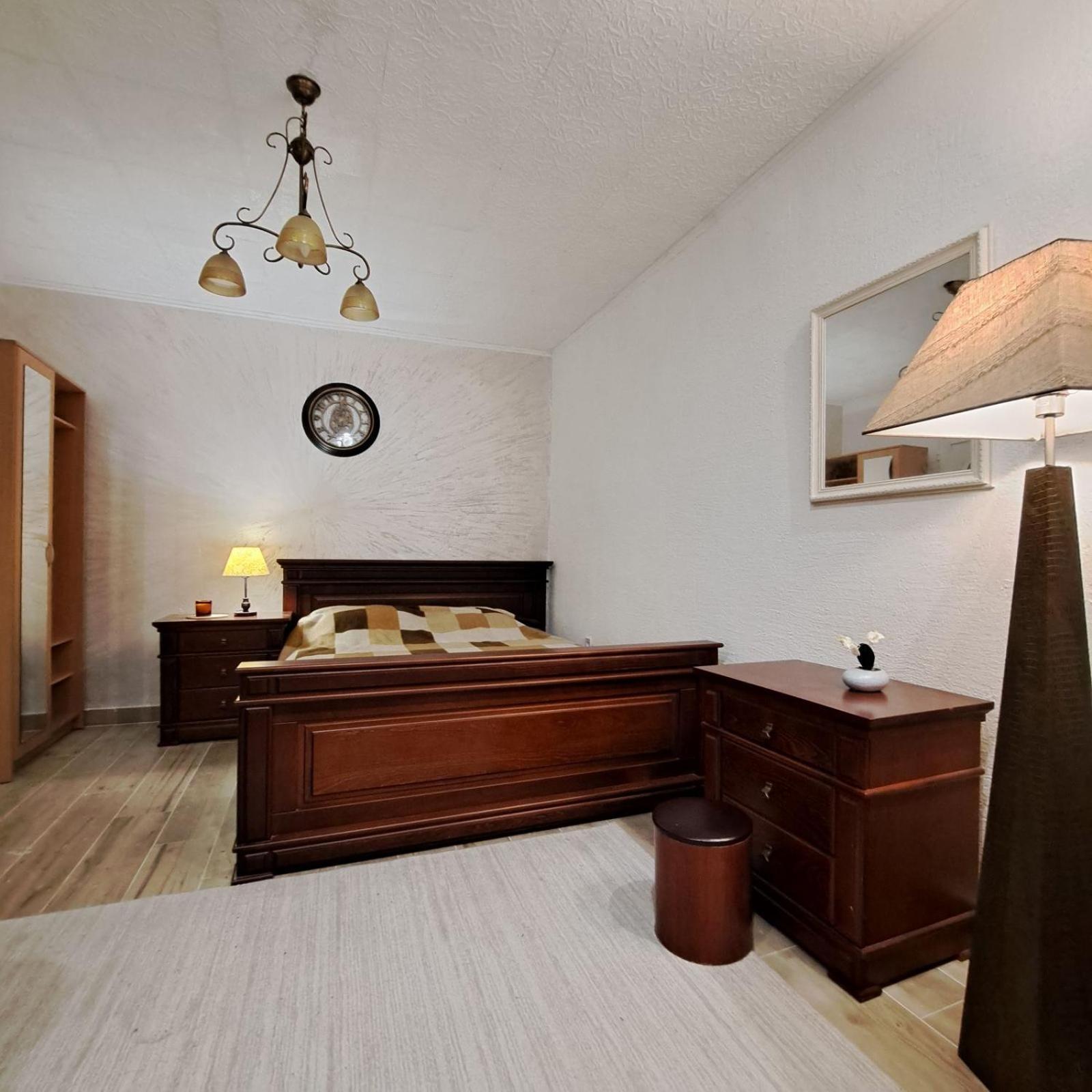 Unique Apartment Centar Подгорица Екстериор снимка