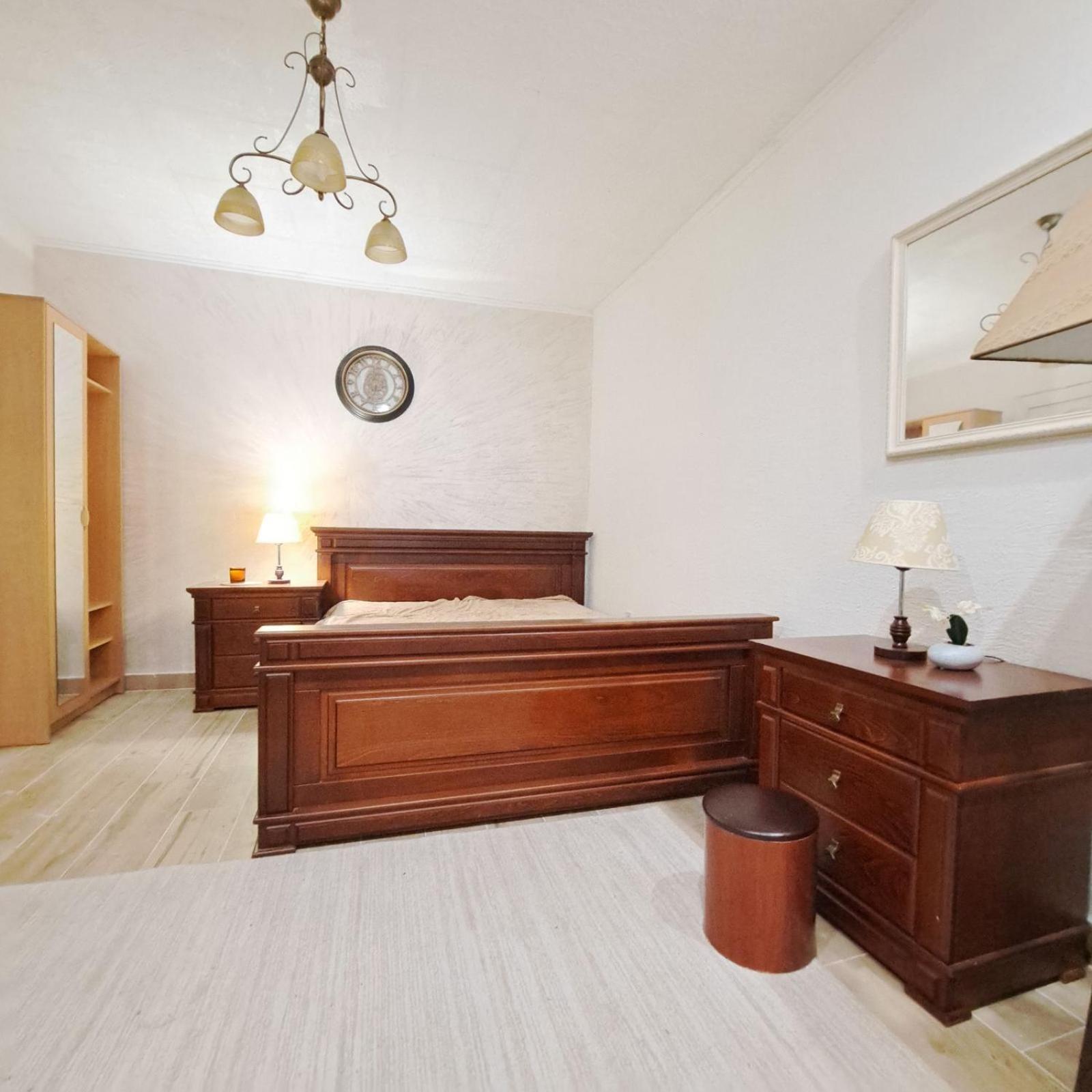 Unique Apartment Centar Подгорица Екстериор снимка