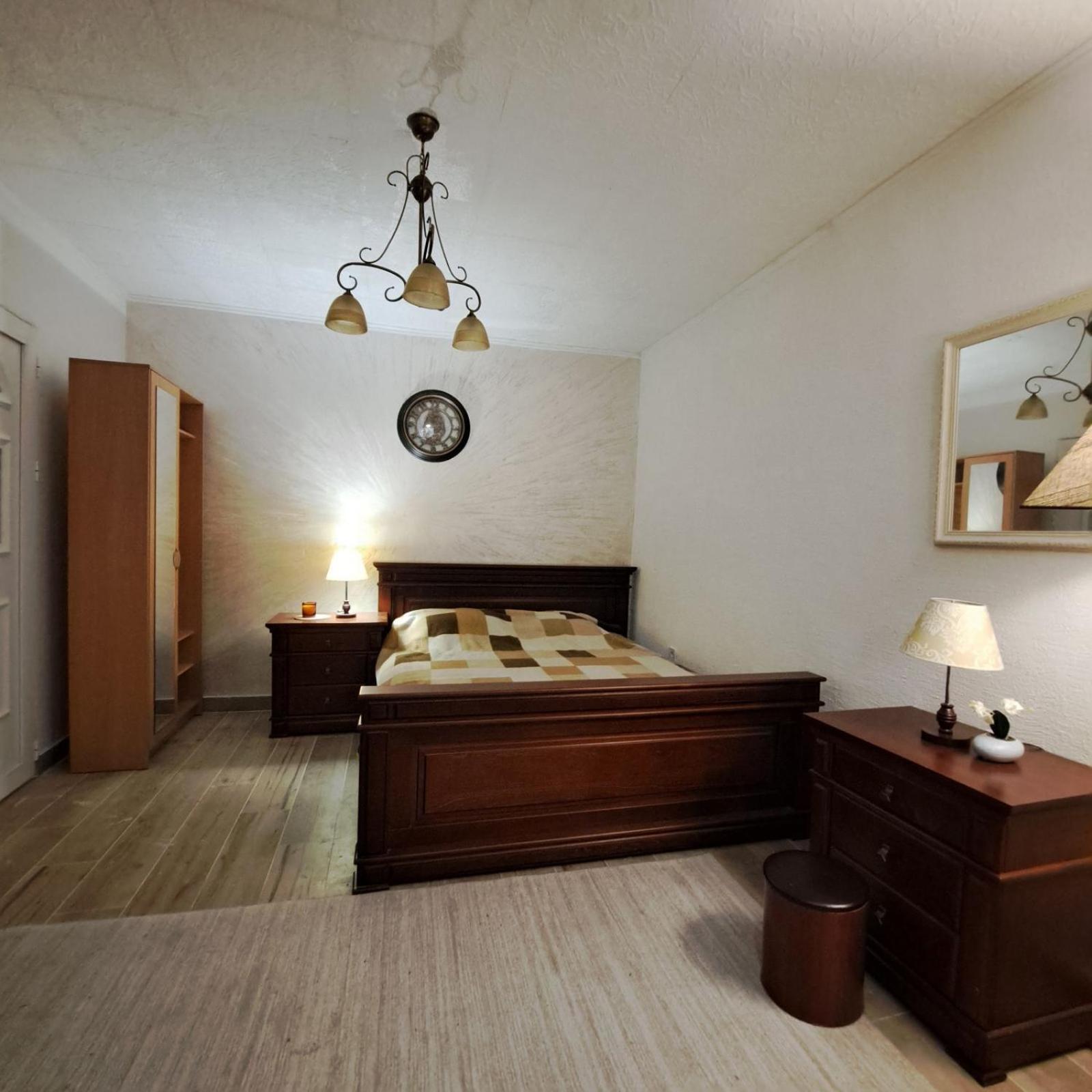 Unique Apartment Centar Подгорица Екстериор снимка