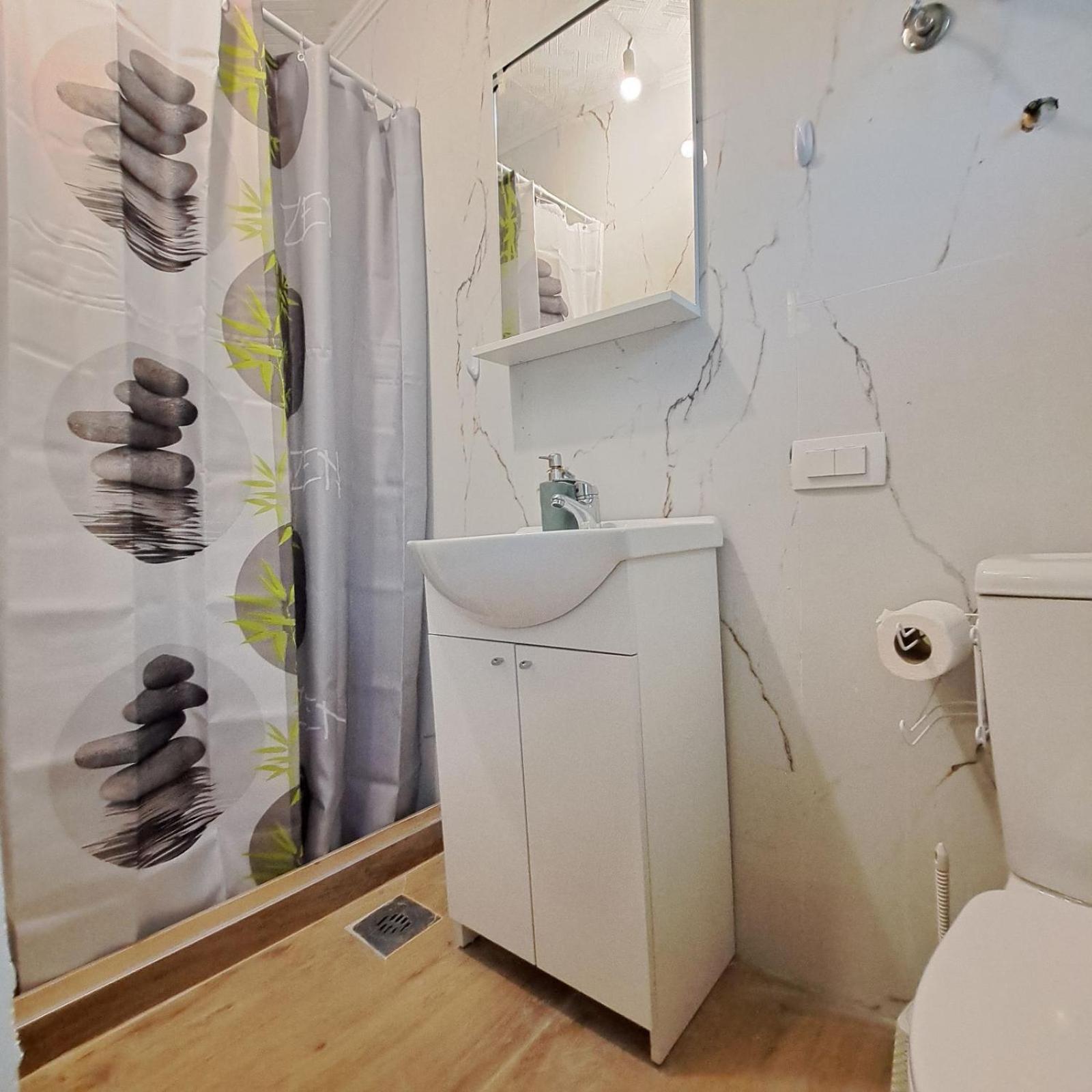 Unique Apartment Centar Подгорица Екстериор снимка